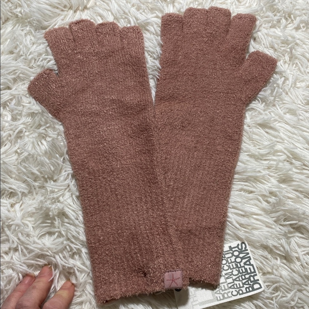 Barefoot Dreams Cozy Chic Fingerless Gloves Terra Pink L /XL NWT - Picture 6 of 7